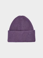4F Czapka zimowa damska - fioletowa M. Fioletowe czapki 4f, bez wzorów, z materiału. W wyprzedaży za 39.99 zł.