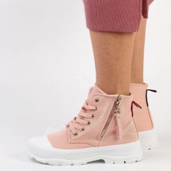 Różowe trampki damskie Sabatina Dm-02 Gruby Spód. Czerwone trampki Sabatina, z aplikacjami, z tkaniny, bez zapięcia. W wyprzedaży za 81.75 zł.