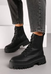 Czarne Botki Workery na Grubej Podeszwie ze Sznurowaniem Sailia. Czarne botki Born2be, bez wzorów, z jeansu, bez obcasa, na płaskiej podeszwie, bez zapięcia. Za 159.99 zł.