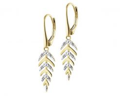 Kolczyki z żółtego złota z diamentami - 0,03 ct - próba 375. Żółte kolczyki Apart, z diamentem, złote. Za 1,559.00 zł.