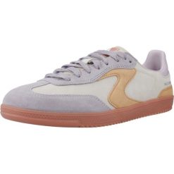 Buty Kobieta Skechers Hotshot fioletowy. Brązowe obuwie sportowe Skechers, ze skóry, bez zapięcia. W wyprzedaży za 271.50 zł.