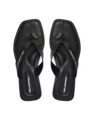 KARL LAGERFELD Japonki Brio II KL85406 Czarny. Czarne klapki KARL LAGERFELD, bez wzorów, ze skóry, bez obcasa. Za 484.99 zł.