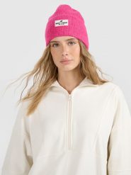 4F Czapka beanie damska - różowa M. Czerwone czapki 4f, bez wzorów, z dzianiny. Za 59.99 zł.