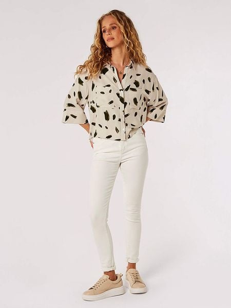 Apricot Bluzka w kolorze kremowo-czarnym rozmiar: XL. Brązowe bluzki Apricot, s, bez wzorów, z wiskozy, klasyczne, bez kołnierzyka, bez ramiączek. Za 83.42 zł.