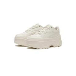 Buty sportowe damskie Puma Karmen X tra. Białe obuwie sportowe Puma, ze skóry ekologicznej, bez zapięcia, do biegania. Za 490.00 zł.