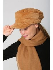 Lucky Bees Czapka w kolorze karmelowym rozmiar: onesize. Brązowe czapki Lucky Bees, bez wzorów, z futra. Za 92.21 zł.