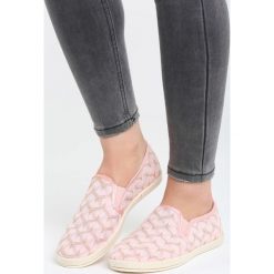 Różowe Espadryle People Talking. Czerwone espadryle Born2be, bez wzorów, bez zapięcia. Za 24.99 zł.
