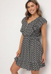 Czarna Rozkloszowana Sukienka z Bawełny w Kwiaty z Guzikami Ronelle. Czarne sukienki Born2be, na co dzień, l, bez wzorów, z bawełny, eleganckie, bez kołnierzyka, bez ramiączek, mini, proste. Za 44.99 zł.