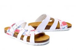 DR. BRINKMANN 700868-03 weiss, klapki damskie. Białe klapki Dr. Brinkmann, bez wzorów, bez obcasa. Za 148.67 zł.