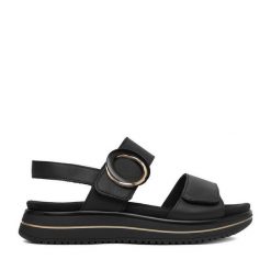 Sandały Remonte. Czarne sandały Remonte, bez wzorów, bez obcasa, na płaskiej podeszwie, bez zapięcia. Za 369.99 zł.