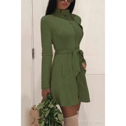 Sukienka ELEGANCE OLIVE. Zielone sukienki Sukienka ELEGANCE OLIVE, l, bez wzorów, bez kołnierzyka, bez ramiączek, mini. W wyprzedaży za 79.00 zł.