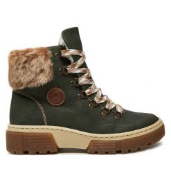 Trzewiki Rieker. Zielone botki Rieker, bez wzorów, bez obcasa, na płaskiej podeszwie, bez zapięcia. Za 295.00 zł.