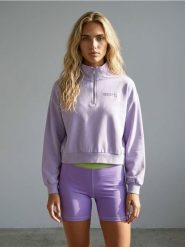 Bluza half-zip z haftowanym napisem z bawełną - fioletowy. Fioletowe bluzy Sinsay, l, bez wzorów, z bawełny, bez kaptura. Za 49.99 zł.