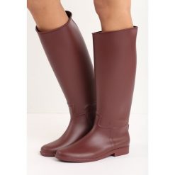 Purpurowe Kalosze Skye. Fioletowe kalosze Born2be, bez wzorów, przed kolano. Za 39.99 zł.