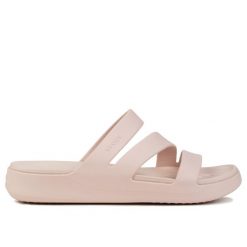 Klapki damskie do chodzenia Crocs GETAWAY STRAPPY. Czerwone klapki Crocs, bez wzorów, bez obcasa. Za 169.00 zł.