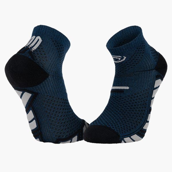 Skarpetki BV Sport Ultra.2 Low. Czerwone skarpety BV SPORT, w ażurowe wzory. Za 104.50 zł.