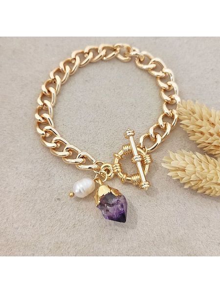 Nakkash Pozłacana bransoletka z ametystem rozmiar: onesize. Fioletowe bransoletki Nakkash, z ametystem, pozłacane. Za 74.11 zł.