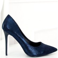 Szpilki damskie granatowe AT-0596-L Blue. Niebieskie szpilki ButyModne, bez wzorów, z materiału, wizytowe, bez obcasa, na obcasie, bez zapięcia. W wyprzedaży za 79.00 zł.