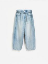 Jeansy barrel slim - niebieski. Niebieskie jeansy Reserved, bez wzorów. Za 139.99 zł.