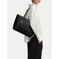 Torebka MEXX. Czarne shopper Mexx, bez wzorów, bez dodatków. Za 229.99 zł.