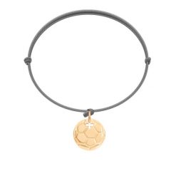 Bransoletka z pozłacaną zawieszką w kształcie piłki nożnej na cienkim ciemnoszarym sznurku. Szare bransoletki Lilou, pozłacane. Za 129.00 zł.