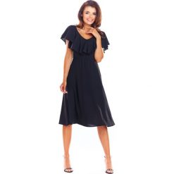 Sukienka midi z falbanką awa304. Brązowe sukienki Awama, na lato, s, bez wzorów, z tkaniny, eleganckie, bez kołnierzyka, bez ramiączek, midi. Za 159.00 zł.