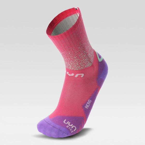 Skarpety rowerowe LADY CYCLING AERO SOCKS r.39-40. Czerwone skarpety Uyn, bez wzorów. Za 89.99 zł.