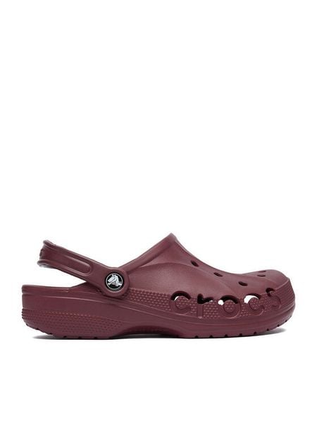 Crocs Klapki BAYA CLOG 10126-760 Bordowy. Czerwone klapki Crocs, bez wzorów, z tworzywa sztucznego, bez obcasa. Za 199.99 zł.