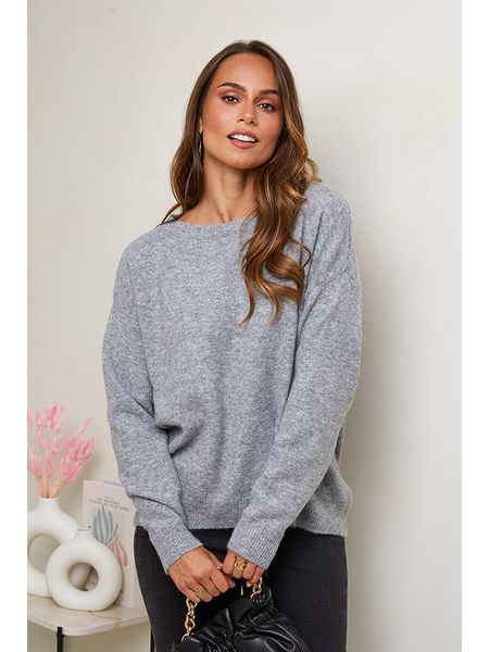 Soft Cashmere Sweter w kolorze szarym rozmiar: 38/40. Szare swetry Soft Cashmere, bez wzorów, bez ramiączek. Za 152.98 zł.