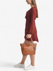 Lia Biassoni Skórzana torebka "Alserio" w kolorze jasnobrązowym - 42 x 26 x 14 cm rozmiar: onesize. Brązowe torby na ramię Lia Biassoni, bez wzorów, z materiału, na ramię, bez dodatków. Za 304.99 zł.