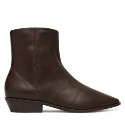 Botki Balagan. Brązowe botki BALAGAN, bez wzorów, bez obcasa, na słupku, bez zapięcia. Za 729.99 zł.