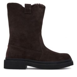 Botki BOSS. Brązowe botki Boss, bez wzorów, bez obcasa, na płaskiej podeszwie, bez zapięcia. Za 1,349.00 zł.