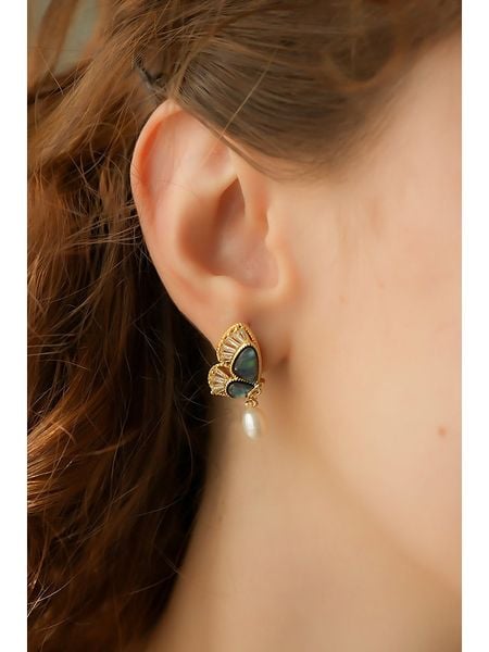 Pierres delicates Pozłacane kolczyki-wkrętki z labradorytami rozmiar: onesize. Niebieskie kolczyki Pierres delicates, z labradorytem, pozłacane. Za 96.14 zł.