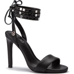 Sandały LIU JO - Bloom 07 S19075 PX032 Black 22222. Czarne sandały Liu Jo, z aplikacjami, ze skóry, eleganckie, bez obcasa, na obcasie, bez zapięcia. W wyprzedaży za 439.00 zł.