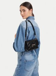 Guess Torebka J6YZ16 W2538 Czarny. Czarne listonoszki Guess, z aplikacjami, ze skóry, bez dodatków. Za 213.99 zł.