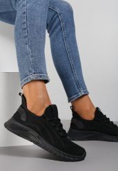 Czarne Buty Sportowe Telephica. Czarne obuwie sportowe Renee, bez zapięcia, na fitness i siłownię. Za 59.99 zł.