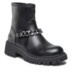 Botki DeeZee. Czarne botki DeeZee, bez wzorów, bez obcasa, na płaskiej podeszwie, bez zapięcia. Za 119.99 zł.