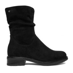 Botki Lasocki. Czarne botki Lasocki, bez wzorów, bez obcasa, na płaskiej podeszwie, bez zapięcia. Za 189.99 zł.