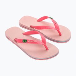 Japonki damskie Ipanema Clas Brasil II. Czerwone klapki Ipanema, bez wzorów, bez obcasa. Za 79.99 zł.