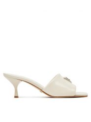 Guess Klapki FLJLUS PAF03 Écru. Klapki Guess, z aplikacjami, ze skóry, bez obcasa. Za 342.00 zł.