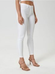 Jeansy skinny mid waist - biały. Białe jeansy Sinsay, l, bez wzorów. W wyprzedaży za 22.99 zł.