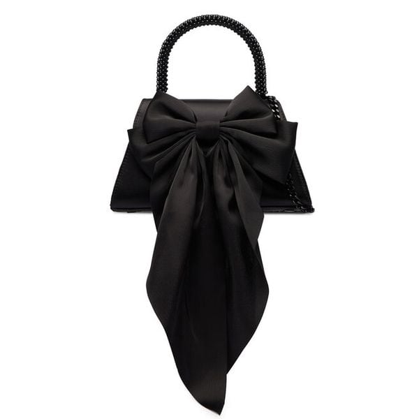 Torebka Steve Madden. Czarne torebki klasyczne Steve Madden, bez wzorów, bez dodatków. Za 429.99 zł.