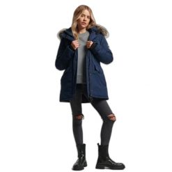 Parka damska Superdry Ashley Everest. Niebieskie parki Superdry, na zimę, bez kaptura. Za 747.85 zł.