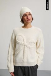 Czapka z dodatkiem wełny biała. Białe czapki MOODO, bez wzorów, z poliamidu. Za 49.99 zł.