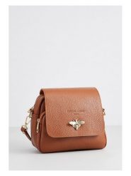 Christian Laurier Skórzana torebka "Beeza" w kolorze karmelowym - 22 x 18 x 7 cm rozmiar: onesize. Brązowe torby na ramię Christian Laurier, bez wzorów, z materiału, na ramię, bez dodatków. Za 364.95 zł.