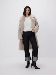 Jeansy z podwiniętymi nogawkami - szary. Szare jeansy Reserved, bez wzorów. Za 139.99 zł.