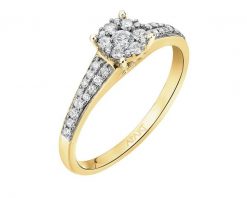 Pierścionek z żółtego złota z brylantami - 0,33 ct - próba 585. Żółte pierścionki Apart, z brylantem, złote. Za 4,590.00 zł.