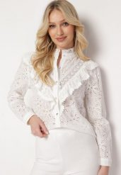 Biała Koszula z Bawełny ze Stójką Ozdobiona Ażurową Koronką i Falbanką Hesperona. Białe koszule Born2be, l, w ażurowe wzory, z bawełny, boho, bez kołnierzyka, bez ramiączek. Za 109.99 zł.