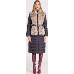 PŁASZCZ ELISABETTA FRANCHI PIKOWANY. Czarne płaszcze Elisabetta Franchi, z aplikacjami, bez kaptura. Za 1,099.50 zł.
