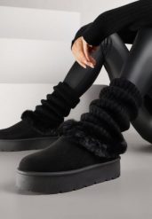 Czarne Śniegowce na Grubej Podeszwie z Niską Cholewką i Futerkiem Sewone. Czarne trapery i śniegowce Born2be, z futra, przed kostkę. Za 59.99 zł.